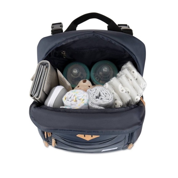 Brand new without tags! Eddie Bauer diaper bag - Picture 3 of 5